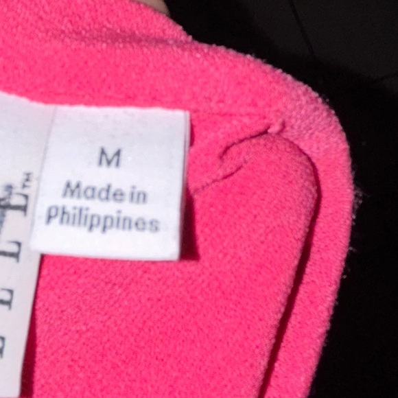 Pink Elle Beautiful blouse Sz M Embroidered keyhole opening - Picture 11 of 11